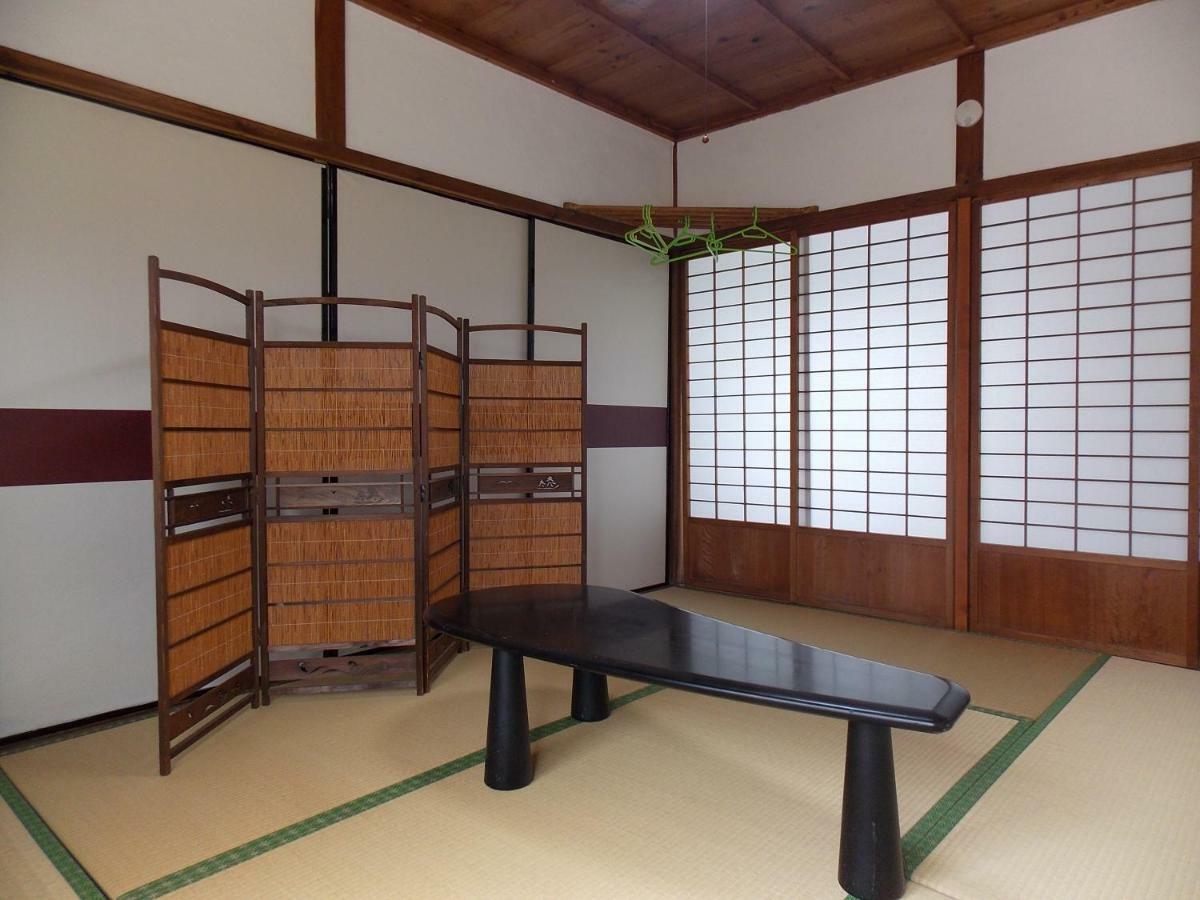 Guesthouse Yawara Okayama Exteriör bild